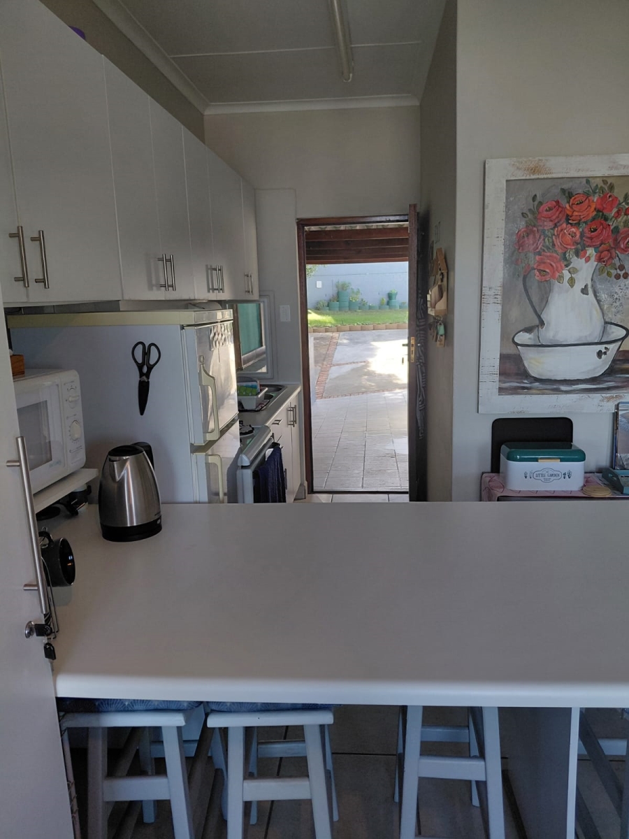 3 Bedroom Property for Sale in Stilbaai Wes Western Cape